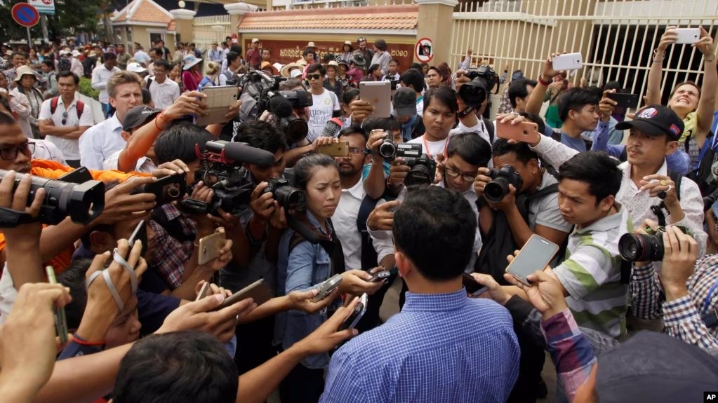 សមាគម​អ្នកសារព័ត៌មាន​ចំនួន​១៤​ចង​សម្ពន្ធភាព​គ្នា​ដើម្បី​ពង្រឹង​ក្រម​សីលធម៌​សេរីភាព​ព័ត៌មាន​នៅ​កម្ពុជា​ 