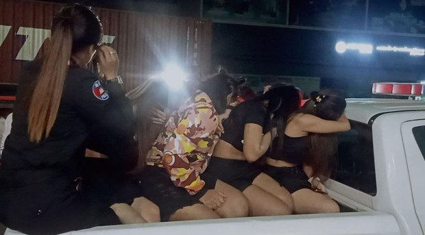  សង្គម​ស៊ីវិល​ស្នើ​ឱ្យ​មានច្បាប់​ការពារ​ស្ត្រី​រកស៊ី​ផ្លូវភេទ​ក្រោយ​អាជ្ញាធរ​ចុះ​បង្ក្រាប