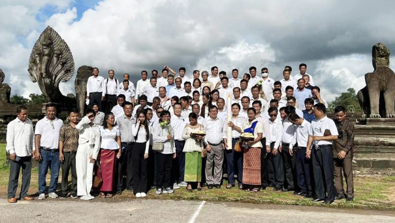 គណ​បក្ស​ភ្លើង​ទៀន ​បដិ​សេធ​ចូល​រួម​ចង​សម្ព័ន្ធ​នយោ​បាយ​សម្រាប់​ការ​បោះ​ឆ្នោត​ឆ្នាំ​ ២០២៣