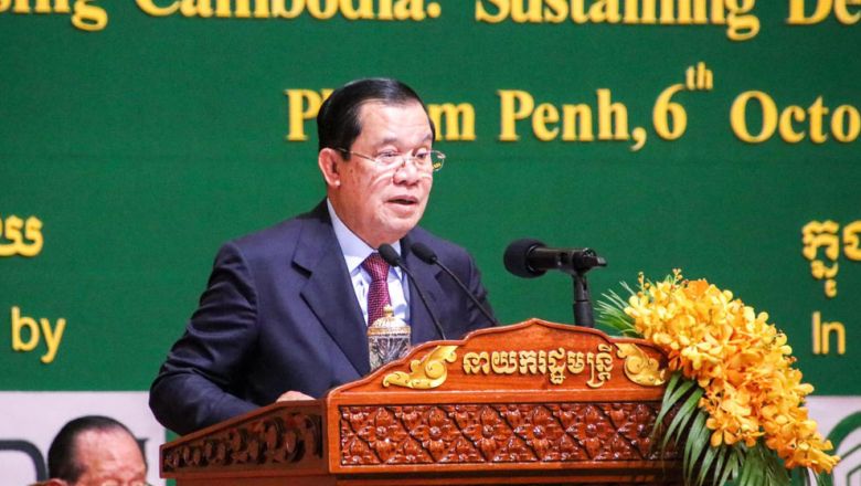 លោក ហ៊ុន សែន៖ ការ​ផ្តល់​សាច់​ប្រាក់​ដល់ព​លរដ្ឋក្រីក្រ​ មិន​មែន​ជាការទាក់​​ទាញ​យក​សន្លឹក​ឆ្នោត​ឡើយ