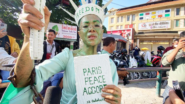  មេធាវី និង​សង្គម​ស៊ីវិល​ស្នើ​តុលាការ​ពន្លឿន​រឿង​ក្តី​សកម្មជន​សិទ្ធិមនុស្ស​កញ្ញា សេង ធារី