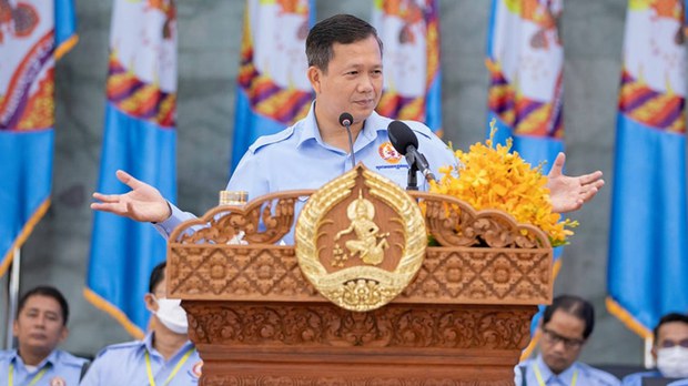  មន្ត្រី​គណបក្ស​ប្រជាជន​កម្ពុជា បន្ត​ដើរ​កៀងគរ​គ្រូ​បង្រៀន​ឲ្យ​ចូល​ជា​សមាជិក​បក្ស