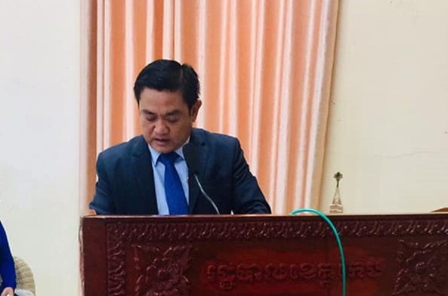 អតីតអភិបាលរងខេត្តកែប ដែលវ៉ៃនិងបៀតបៀនស្រ្តីជាមន្រ្តីពន្ធដារ រត់គេចខ្លួន ខណៈប៉ូលិស កំពុងតាមរក