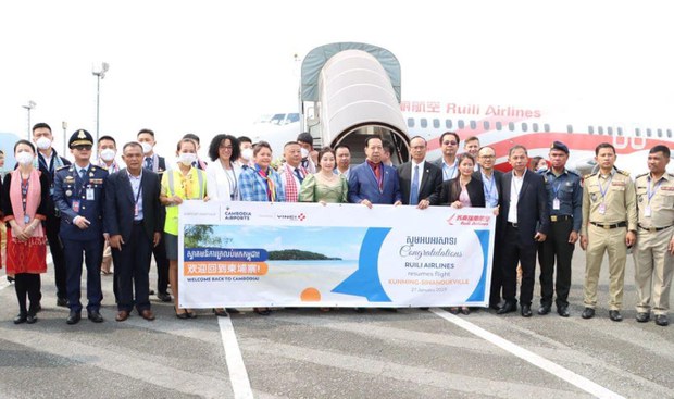  អាជ្ញាធរ​ខេត្ត​ព្រះសីហនុ​ទទួល​ជនជាតិ​ចិន​ដំបូង​ជាង ១រយ​នាក់ ខណៈ​ចិន​បន្ត​កើន​ឡើង​អ្នក​ឆ្លង​កូវីដ១៩