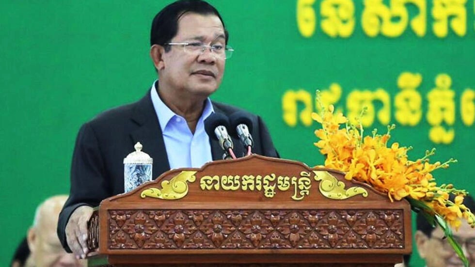 លោក ​ហ៊ុន សែន ​បញ្ជាឱ្យ​សមត្ថកិច្ច​តាមចាប់​អ្នករិះគន់​ម្នាក់​ដែលថា ​លោក​ជាមេដឹកនាំ​ស្មោគគ្រោក​ជាងគេ​លើលោក