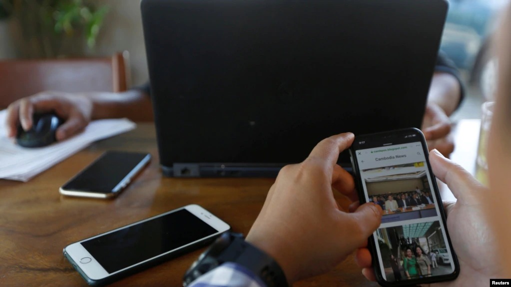 សេចក្តីព្រាង​ច្បាប់​ស្តីពី​ឧក្រិដ្ឋកម្ម​បច្ចេកវិទ្យា​ព័ត៌មាន​រង​ការរិះគន់​ក្រោម​ហេតុផល​ខ្វះ​ការពិគ្រោះ​យោបល់ 