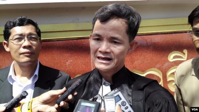 មេធាវី​ការពារ​លោក ថាច់ សេដ្ឋា ស្នើ​តុលាការ​កំពូល​«បដិសេធ​ដីកា​ឃុំ​ខ្លួន» 