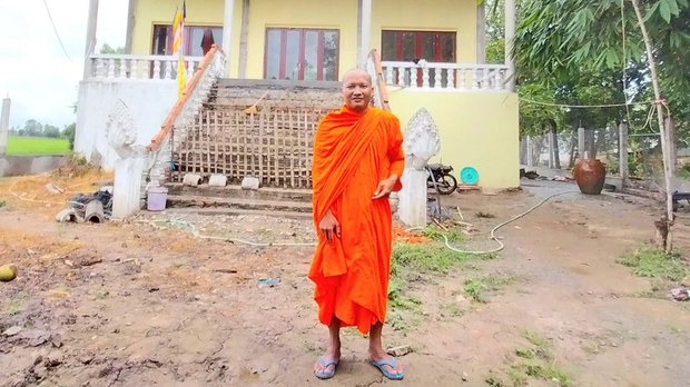 សហព័ន្ធ​ខ្មែរ​កម្ពុជា​ក្រោម​អំពាវនាវ​ដល់​ព្រះសង្ឃ​ខ្មែរ​ក្រោម ​កុំ​ឱ្យ​ធ្វើ​តាម​បង្គាប់​វៀតណាម