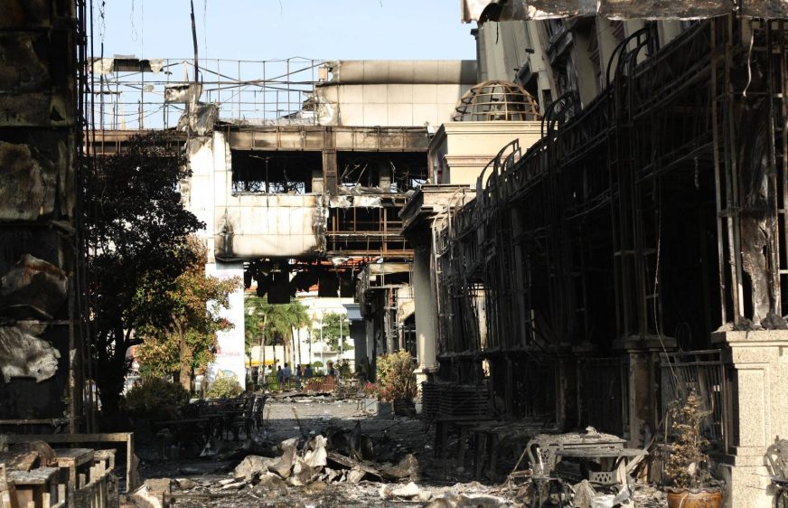 បុគ្គលិកផ្នែករៀបចំបន្ទប់នៅកាស៊ីណូដែលឆេះនៅប៉ោយប៉ែតថា គាត់ជាប់នៅក្នុងអគ្គិភ័យរយៈពេល៣ម៉ោង