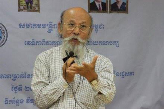 លោកបណ្ឌិត ឡៅ ម៉ុងហៃ ៖ដីកាចាប់ខ្លួន លោក សម រង្ស៊ី ជាល្បែងឆ្ពិនភ្នែក ដែលមានវៀតណាម នៅពីក្រោយ