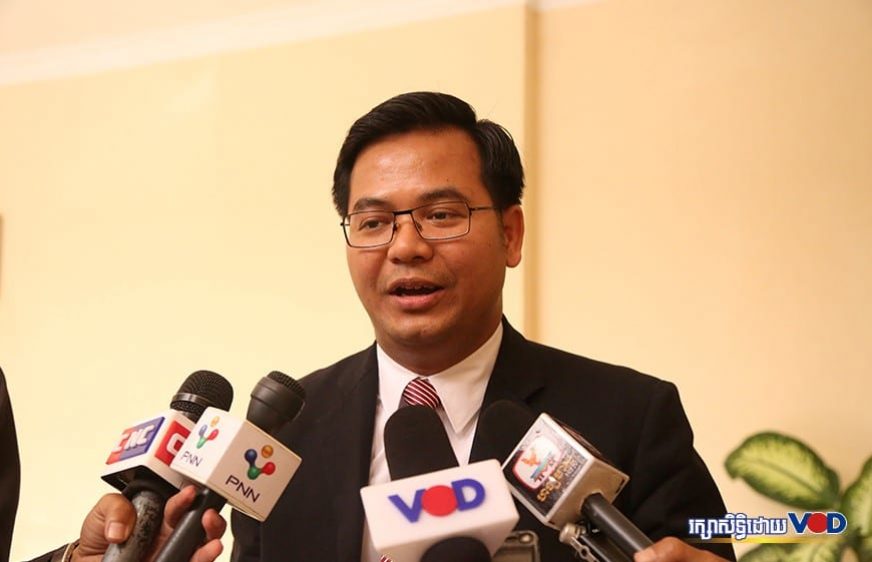 ​ក្រសួង​​ថា​​ចៅក្រ​ម​​ជា​​សមា​​ជិក​​បក្ស​​មិន​ប៉ៈ​ពាល់​​ការ​​ប្រកួត​​អំណាច​​តាម​​យន្តការ​ប្រជាធិបតេយ្យ​ទេ​