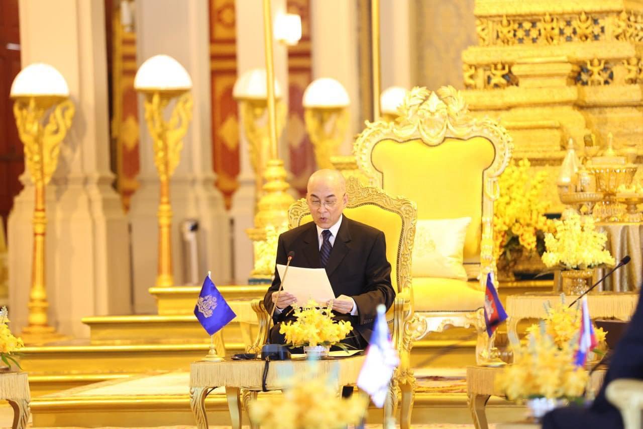 ព្រះមហាក្សត្រកម្ពុជា៖ វិបត្តិនយោបាយមីយ៉ាន់ម៉ា អាចបំផ្លាញមូលដ្ឋានគ្រឹះដ៏រឹងមាំ នៃសហគមន៍អាស៊ាន