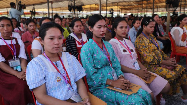  សហជីព​ទទូច​ឲ្យ​ថៅកែ​ក្រុមហ៊ុន​ស៊ីកូ​ទទួល​យក​កម្មការិនី​មាន​ផ្ទៃពោះ​ចូល​ធ្វើ​ការ​វិញ