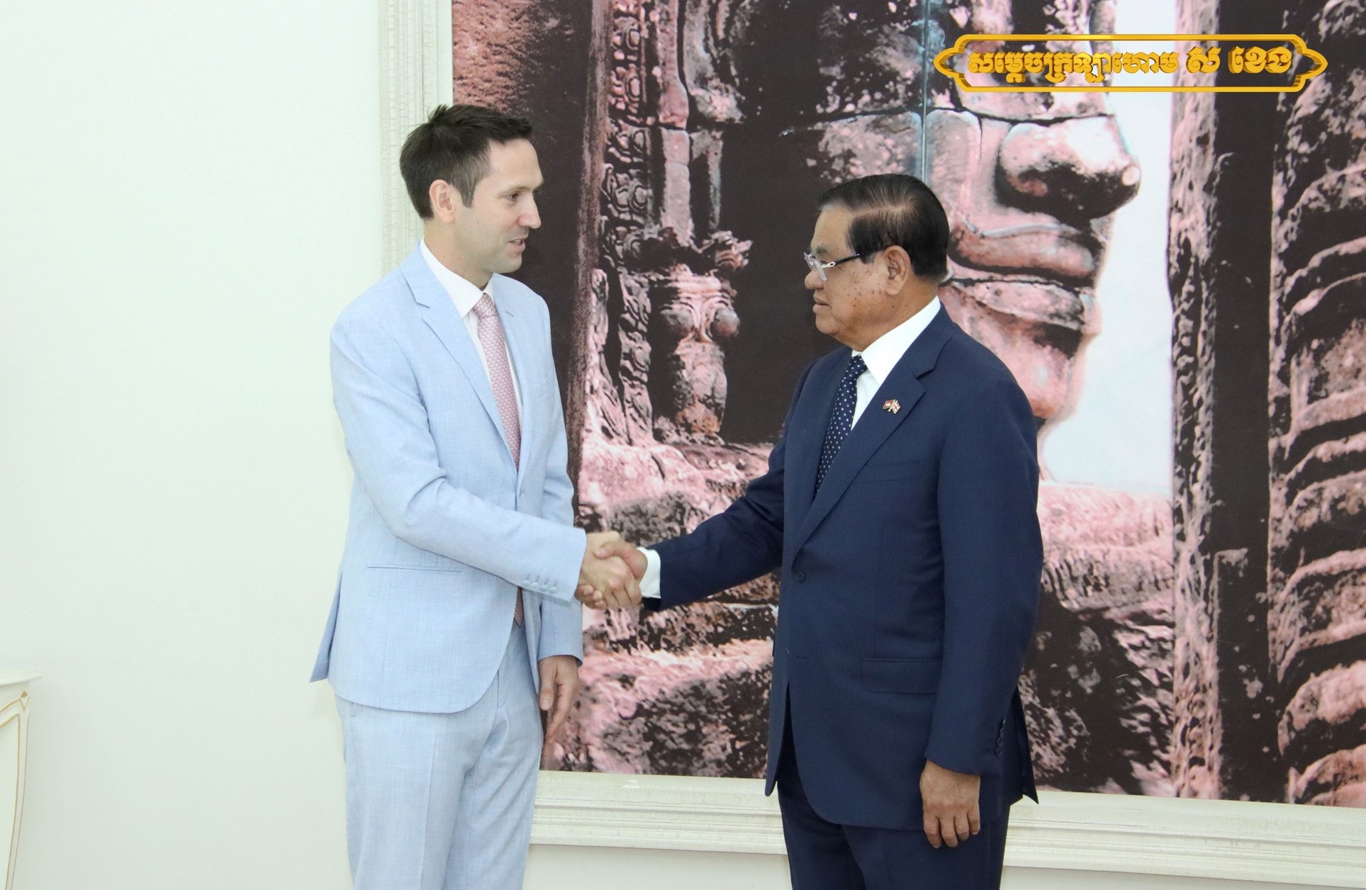  ជាតិ ​​​ន​យោ​បាយ​ជាតិ​ ចិន ត្រៀមនាវាដឹកទ័ពទៅវិញ ក្រោយបញ្ចប់សមយុទ្ធជាមួយទ័ពកម្ពុជា