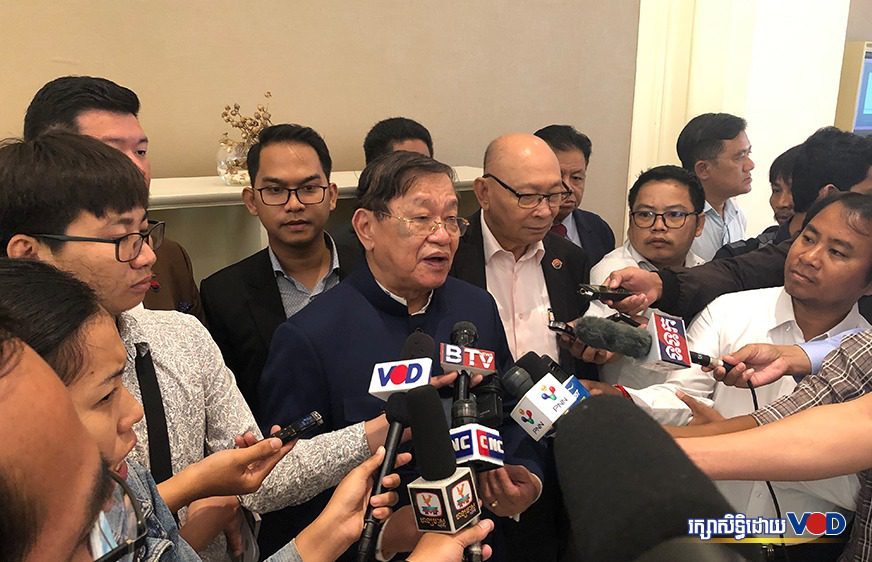 រដ្ឋ​មន្ត្រី​​ក្រសួង​​ព័ត៌មាន​​ថា ​សេចក្ដី​ព្រាង​ច្បាប់​​ស្ដីពី​​សិទ្ធិ​ទទួល​ព័ត៌មាន​​បាន​​បញ្ជូន​​ដល់​ដៃ​​គណៈ​រដ្ឋ​មន្ត្រី