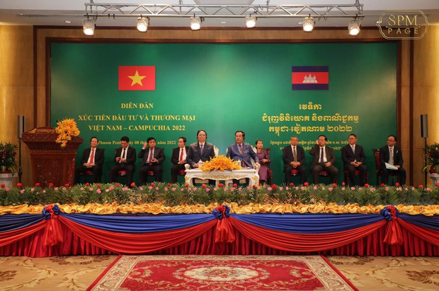 អ្នក​ជំនាញ​កិច្ចការ​អន្តរជាតិ​ថា ជំនួប​មេ​ដឹកនាំ​វៀតណាម ជាមួយ​លោក ហ៊ុន សែន គឺ​វៀតណាម​ចង់​បង្ហាញ​ថា ខ្លួន​នៅតែ​មាន​ឥទ្ធិពល​លើ​កម្ពុជា