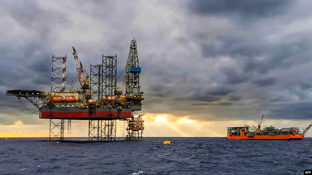 មន្ត្រីកម្ពុជា៖ អាជីវកម្ម​ប្រេង​នឹង​បន្ត​ទៅ​មុខ ក្រោយ​រដ្ឋាភិបាល​លក់​ប្រេង​ឆៅ​បាន ១៤,២ លាន​ដុល្លារ