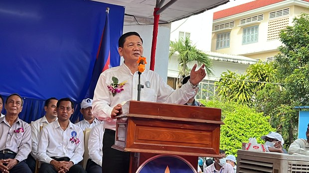 អនុប្រធាន​បក្ស​ភ្លើងទៀន​លោក ថាច់ សេដ្ឋា នៅ​តែ​អះអាងថា លោក​មិន​បាន​ចេញ​សែកស្អុយ