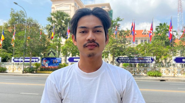 ក្រុម​ពលរដ្ឋ​សកម្ម​ដាក់​លិខិត​ជូន​ដំណឹង​ទៅ​​សាលា​រាជធានី​ភ្នំពេញ ដើម្បី​ជួបជុំ​គ្នា​ស្នើ​ឲ្យ​រដ្ឋាភិបាល​បញ្ឈប់​ការ​ផ្ដល់​ប័ណ្ណ​ស្នាក់​នៅ​អចិន្ត្រៃយ៍​ដល់​ជន​អន្តោប្រវេសន៍