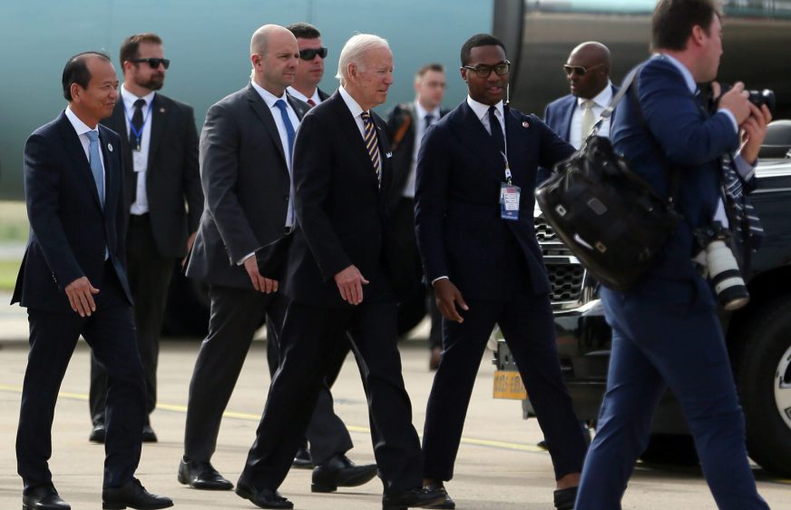 កូដករ​ណា​ហ្គាវើលដ៍​ស្នើ​​​លោក​​ ចូ​ ​បៃដិន​ ​​​ជំរុញ​រដ្ឋាភិបាល​កម្ពុជា​ដោះ​ស្រាយ​វិវាទ​ការងារ​