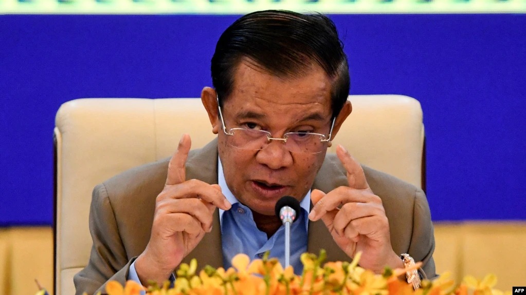 លោក ហ៊ុន សែន ប្រកាស​ប្រើ​យុទ្ធសាស្ត្រ​ដាក់​ឱ្យ​នៅ​ឯកោ​និង​បញ្ចប់​ជីវិត​នយោបាយ​លោក សម រង្