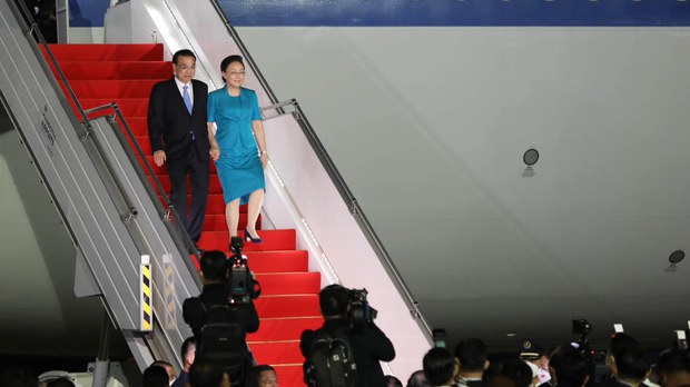  នាយករដ្ឋមន្ត្រី​ចិន​លោក លី ខឺឈាង មក​ដល់​កម្ពុជា​នៅ​មុន​ពេល​កិច្ច​ប្រជុំ​កំពូល​អាស៊ាន​ចាប់​ផ្តើម