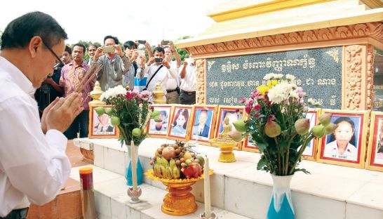 សម រង្ស៊ី ៖ យុត្តិធម៌ស្ថិតក្នុងភាពងងឹតសម្រាប់អ្នករងគ្រោះដោយគ្រាប់បែក